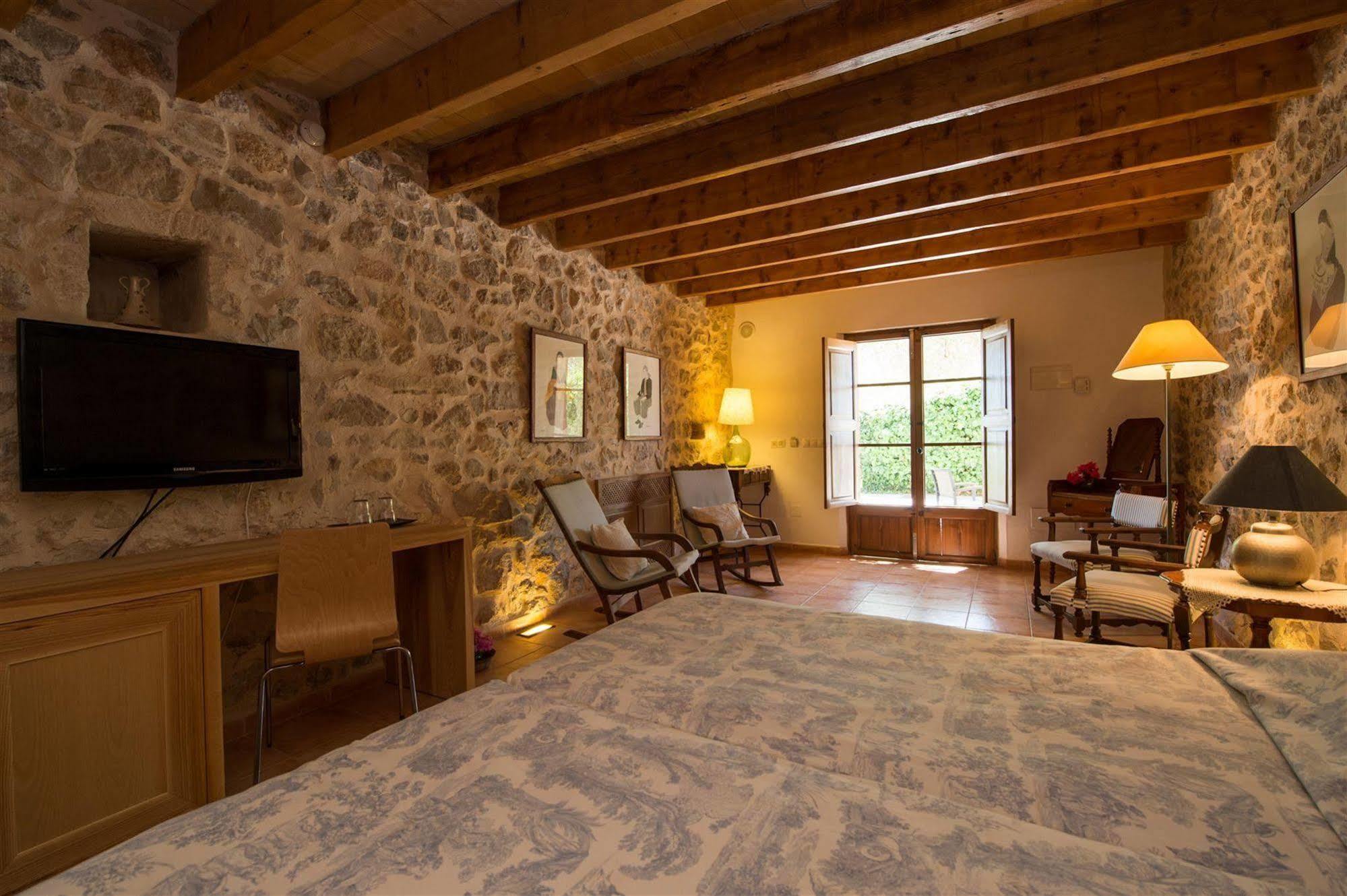 Ecoagroturismo Feliu Hotell 4*