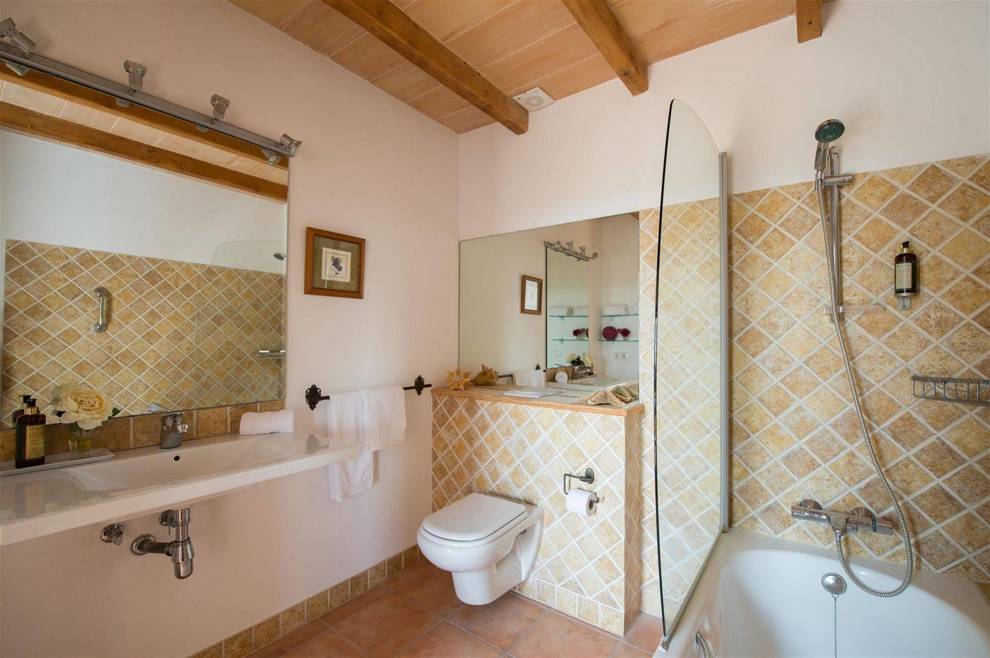 Rural Feliu 4*